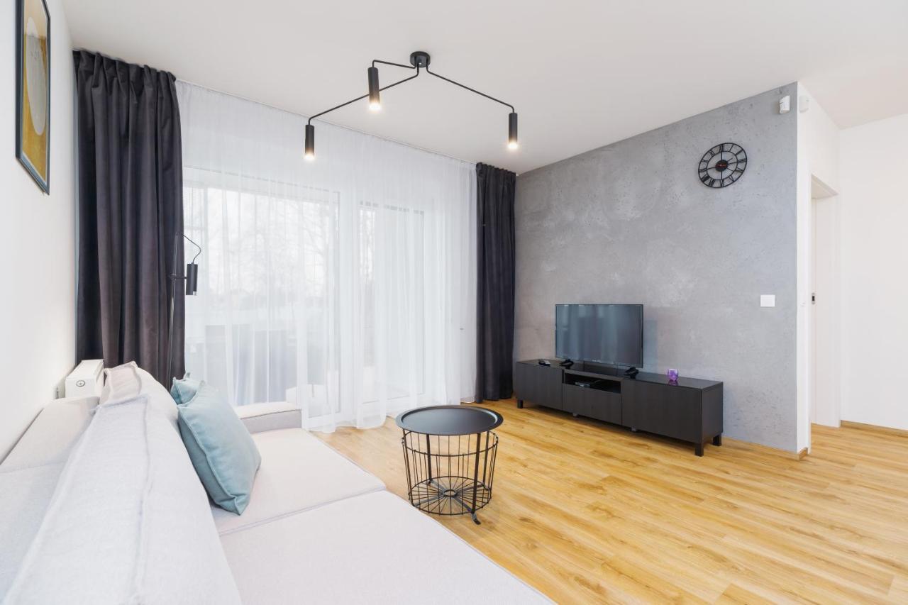 Apartments Supernova Near Tauron Arena By Noclegi Renters Krakow Dış mekan fotoğraf